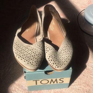Toms Jutti Laser Cut Suede Flats
